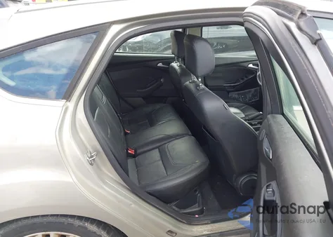 2015 Ford Focus Titanium из США, поврежденный, VIN 1FADP3N29FL322609